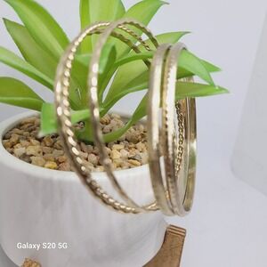 Gold Tone Bangle Bracelet‎ Set of 5 Textured Stacking Fashion Jewelry